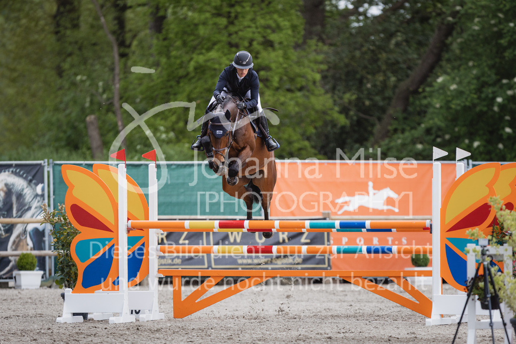 230516_Mühlen_05SprPf-L-577 | Deine schönsten Turniermomente als professionelle Fotos! Entdecke hochwertige Pferdesport-Fotografie im Online-Shop. Jetzt Fotos finden & bestellen!