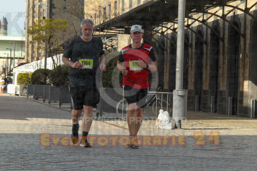 250920_1552_EV4_9612 | Sportfotografie im Rhein-Sieg Kreis, Köln, Bonn, NRW, Rheinland Pfalz, Hessen, etc. Unser Tätigkeitsfeld umfasst den Laufsport vom Volkslauf über den Marathon, Duathlon, Triathon bis zum Ultralauf wie Kölnpfad Ultra oder Schindertrail.