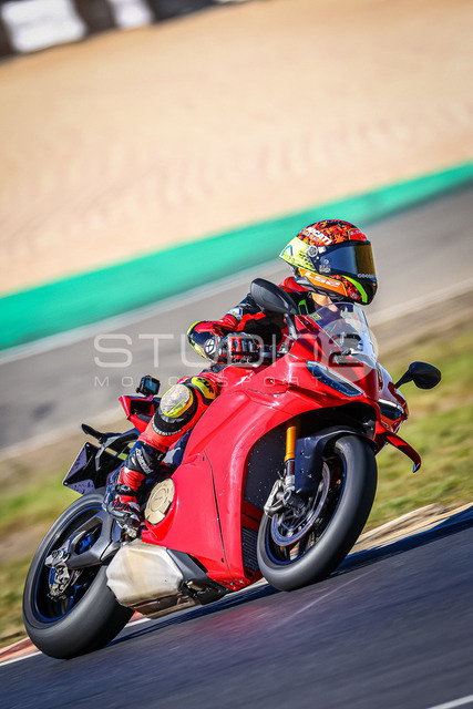 0021-260526NBR-012_21 | Deine Full-Service-Agentur für ✔️Videoproduktionen und ✔️Motorsportfotografie Jetzt Angebot anfragen!