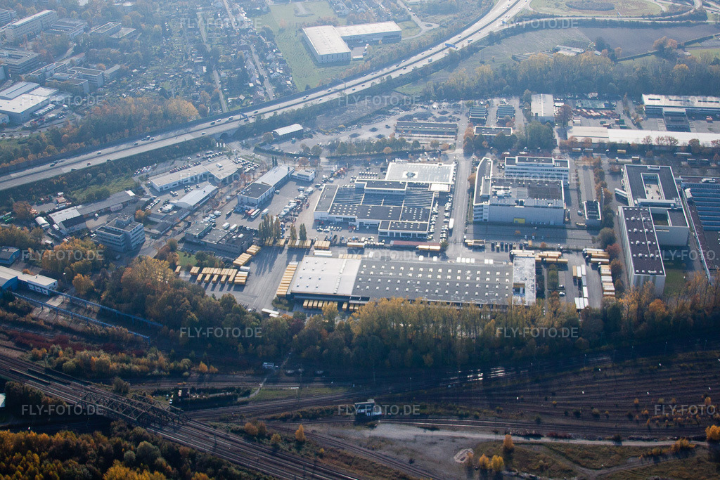 Luftbild: Lagerhallen und Speditionsgebäude SWS-Speditions-GmbH, Ottostraße im Ortsteil Durlach in Karlsruhe im Bundesland Baden-Württemberg in Deutschland. Foto: IMG_35085.jpg vom 31.10.2010 durch Werner Riehm/FLY-FOTO.de