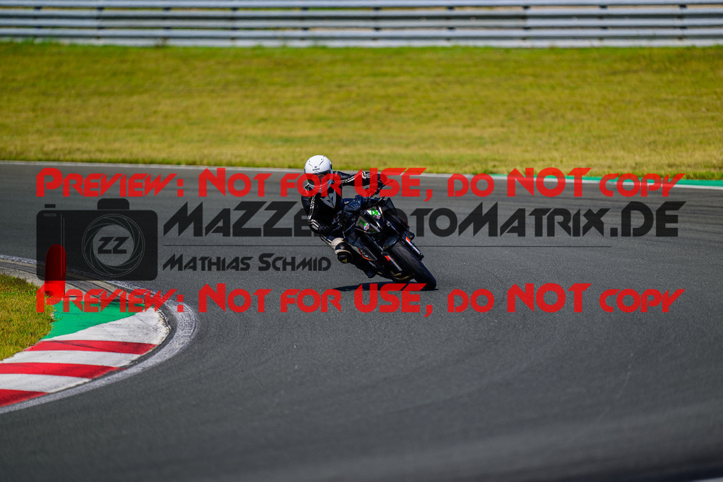 MaZZes_FotoMatrix_240725_6007705_6775 | GRUEN