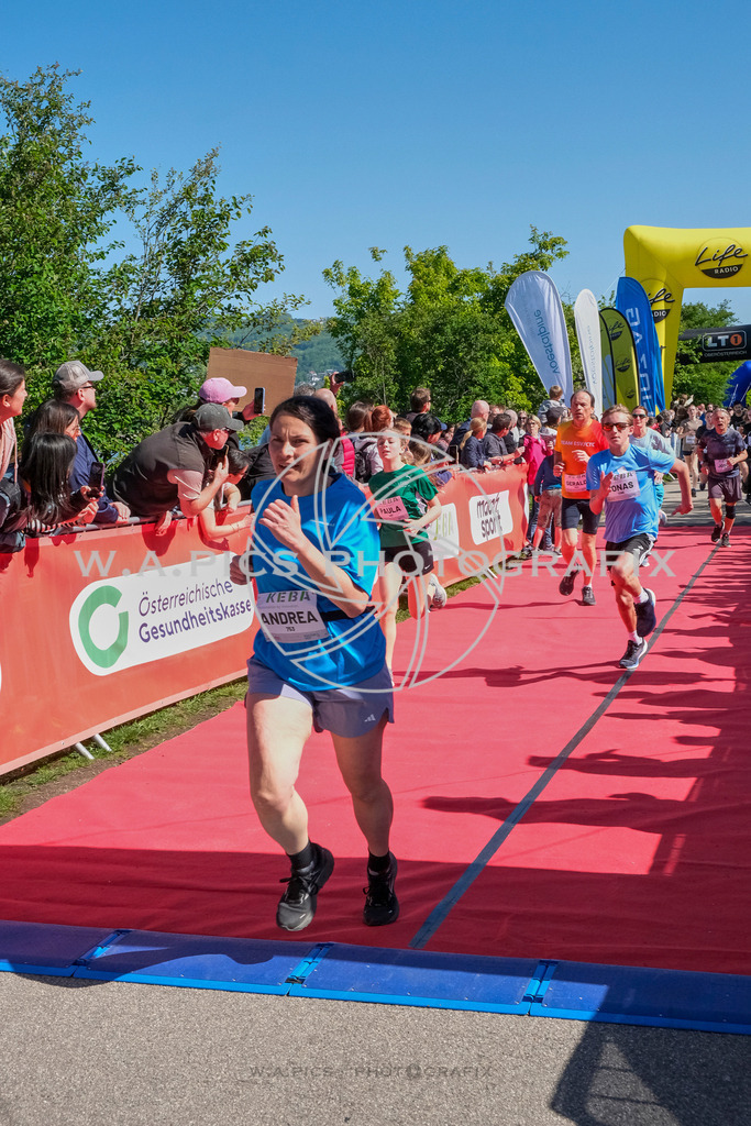 ..... | LINZ,AUSTRIA,27.April 24, Int. 3 Brückenlauf Linz  , Image shows: Photo: WAPICS / Michael ring