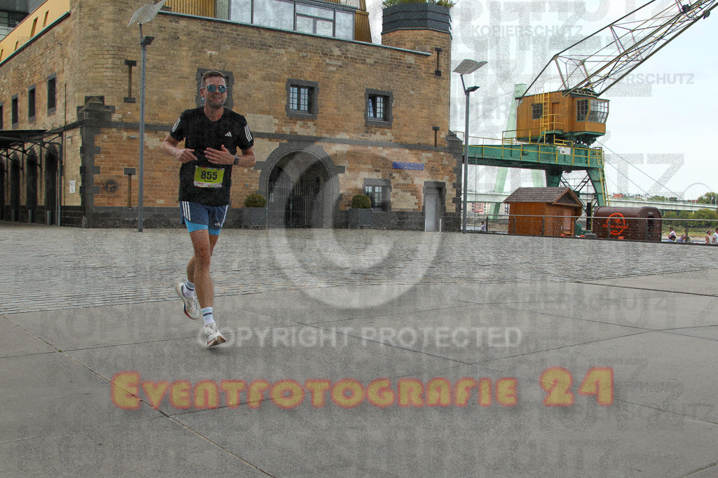 250920_1518_EV4_8401 | Sportfotografie im Rhein-Sieg Kreis, Köln, Bonn, NRW, Rheinland Pfalz, Hessen, etc. Unser Tätigkeitsfeld umfasst den Laufsport vom Volkslauf über den Marathon, Duathlon, Triathon bis zum Ultralauf wie Kölnpfad Ultra oder Schindertrail.