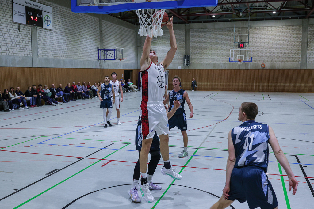 1.Regio BAYER GIANTS vs LippeBaskets Werne-43 | Fotos von Basketballspielen aus dem Raum NRW fotografiert von Gero Mueller-Laschet und Daniel Schaefer - Realisiert mit Pictrs.com