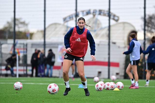 Fußball I Frauen I Saison 2025-2026 I Regionalliga Nord I 10. Spieltag I FC St. Pauli - Hamburger SV U20 I 10562 | Der Sportfotograf. - Realisiert mit Pictrs.com