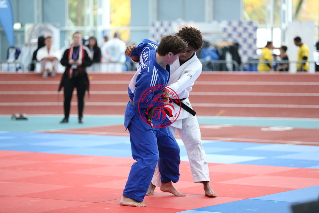 AT3Y0571 | Fotos vom Adler Cup - Pictures from Adler Cup

Hier findet Ihr alle Eindrücke und großen Momente der Adler Cup Wochenenden. Here you will find all impressions and great moments of the Adler Cup weekends. - Realisiert mit Pictrs.com