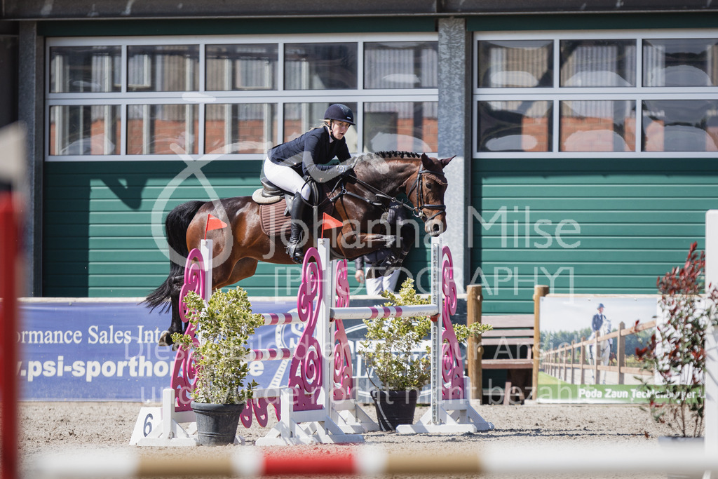 230516_Mühlen_04SprPf-L-452 | Deine schönsten Turniermomente als professionelle Fotos! Entdecke hochwertige Pferdesport-Fotografie im Online-Shop. Jetzt Fotos finden & bestellen!