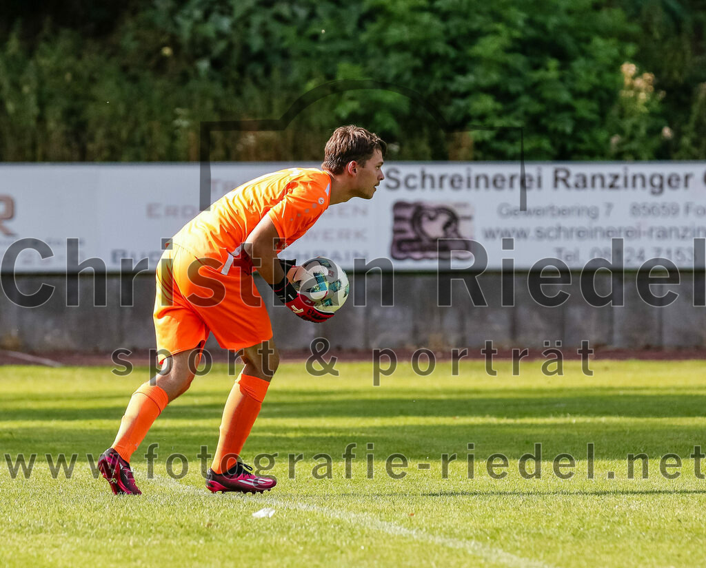 2023-07-09_051_FC_Forstern_gegen_SpVgg_Neuching | Forstern, Deutschland, 09.07.2023:
Fußball, Kreisklasse 2023 / 2024, Testspiel, FC Forstern gegen SpVgg Neuching, Endergebnis: 2:4

Torwart Niklas Desiderato (SpVgg Neuching, #1)

Foto: Christian Riedel / fotografie-riedel.net