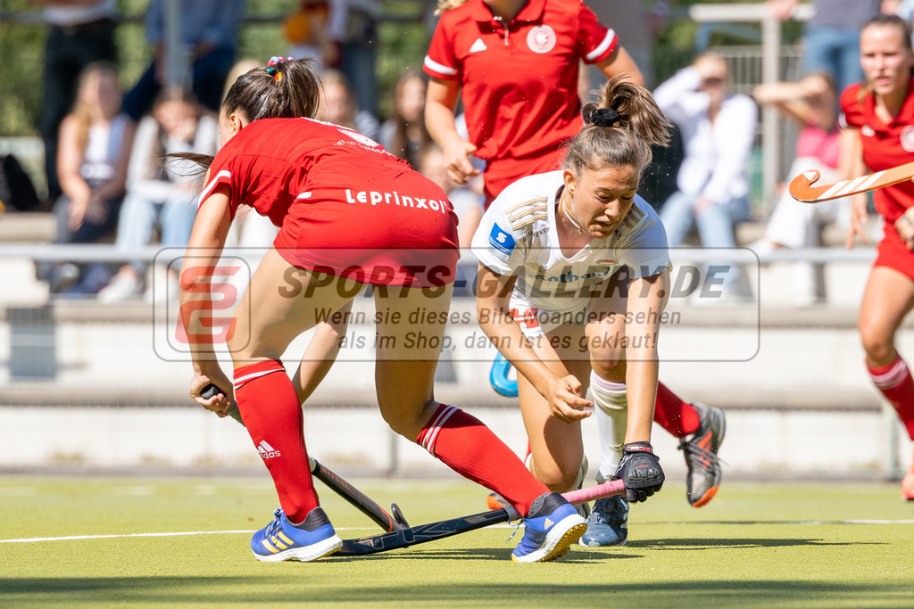 SFE_20220903_0134 | ; 1. Bundesliga Hockey Herren Rot-Weiss Köln - Bremer HC am 03.09.2022 in Köln (KTHC Stadion Rot-Weiss Köln Tennis and Hockey Club), Photo: Stephan Fehrmann 2022 (Sports-Gallery)
