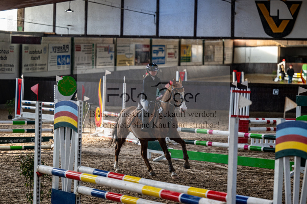 20240309-DOS_5684 | Entdecke hochwertige Reitturnierfotos von Foto Oger. Professionell, emotional und authentisch – jetzt Lieblingsmomente im Shop bestellen.Deutschlandweite Turnierfotografie. - Realisiert mit Pictrs.com