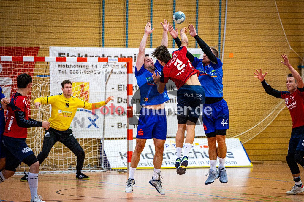 TSV Weiheim gegen SG Kaufbeuren/Neugablonz | Bezirksoberliga Handball Herren 2025/26, TSV Weiheim gegen SG Kaufbeuren/Neugablonz, 20251004,,2025-10-04 in Weilheim (Jahnhalle)Copyright: WolfgangxLindner