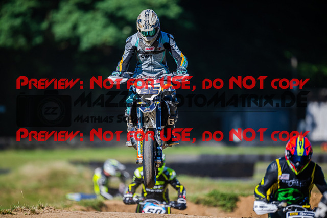 MaZZes_FotoMatrix_220702_2738 | S4