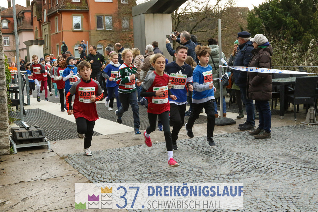 AOK JuniorCup 400m | 3Koenigslauf 2023 - Realisiert mit Pictrs.com