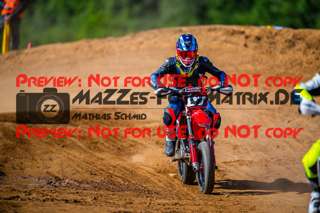 MaZZes_FotoMatrix_220528_5683 | Fotograf Mathias Schmid
Sportfotograf,
Eventfotograf,
Hochzeitsfotograf,
Portraitfotograf