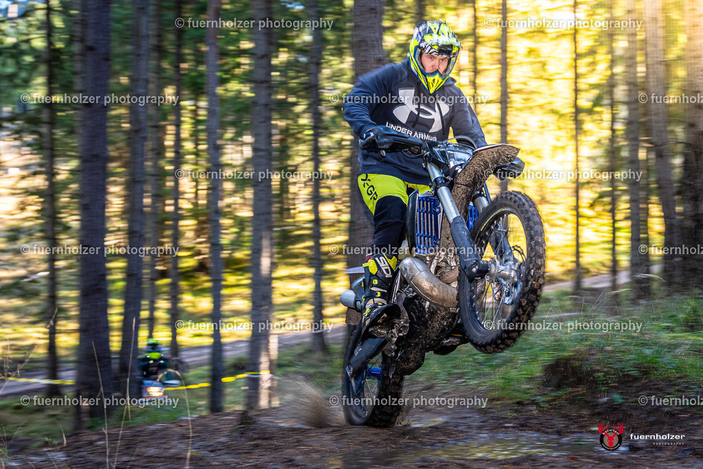 fuernholzer_251026-C1-7 | Fotografische Impressionen von der Red Stag Enduro Extreme by fuernholzer-photography.com. Endurosport in Österreich fotografisch festgehalten von fuernholzer. Auftragsfotografie für Private, Gewerbefotos und Industriefotografie. Eventfotografie, Sportfotografie und Motorsportfotografie. Anbieter von Fotoworkshops, Fototraining, fotografischen Vorträgen und Fotoseminaren.