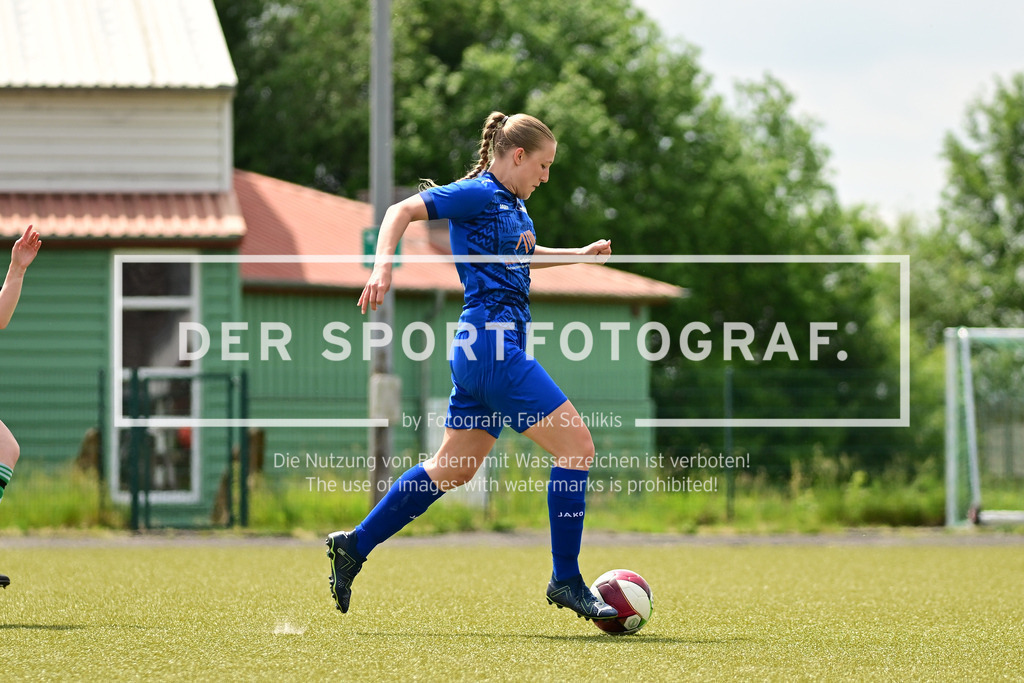 Fußball I Frauen I Saison 2024-2025 I Bezirksliga I 22. Spieltag I FSG 3 Meilen Altes Land - VfL Wingst I 041598 | Der Sportfotograf. - Realisiert mit Pictrs.com