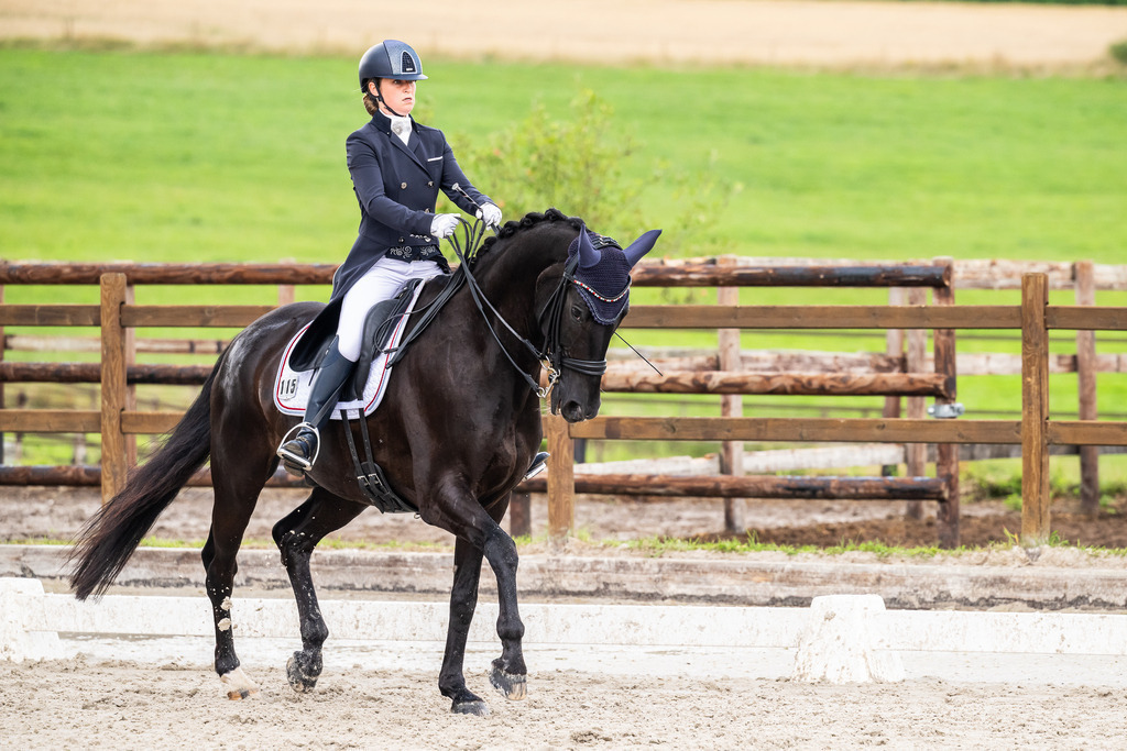 Luxembourg Dressage Championship 2025 - Senior League B | Luxembourg Dressage Championship 2025 - Isabelle Rennel on Decoeur - Realisiert mit Pictrs.com