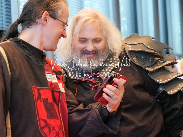 P1405744 | Fotografie für »mehr« Persönlichkeit ... von Anfang an - authentisch natürlich emotional - Geburt, Kinder und Familie, Entrepreneure, Kreative, Kamera-Scheue, Interessierte. Mit Empathie und ohne Posen erstelle ich Bilder mit "Wieder-Erkennungs-Gefühl".