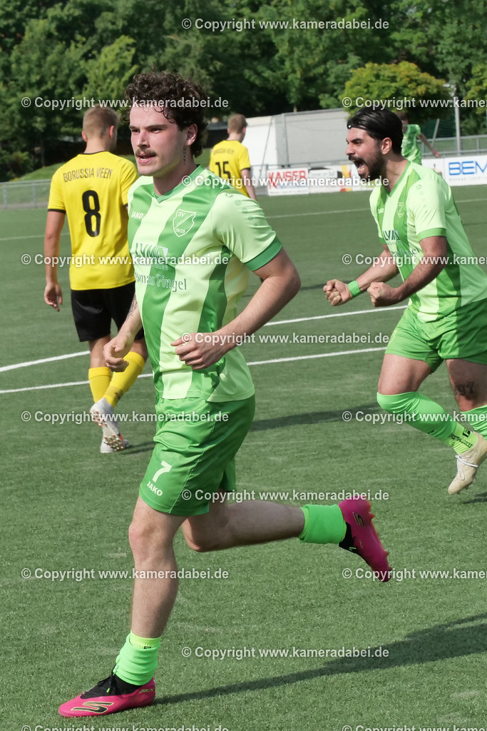 Fußball : Bezirksliga : SV 08/29 Friedrichsfeld - Borusia Veen am 10.05.2026 in Voerde Friedrichsfeld | Fußball : Bezirksliga : SV 08/29 Friedrichsfeld - Borusia Veen am 10.05.2026 in Voerde Friedrichsfeld - Realisiert mit Pictrs.com