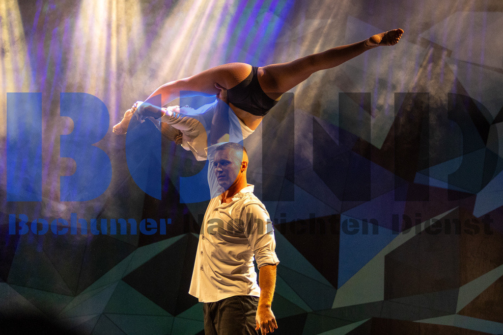 SES_VARECE20250907-28 | bond - Realisiert mit Pictrs.com