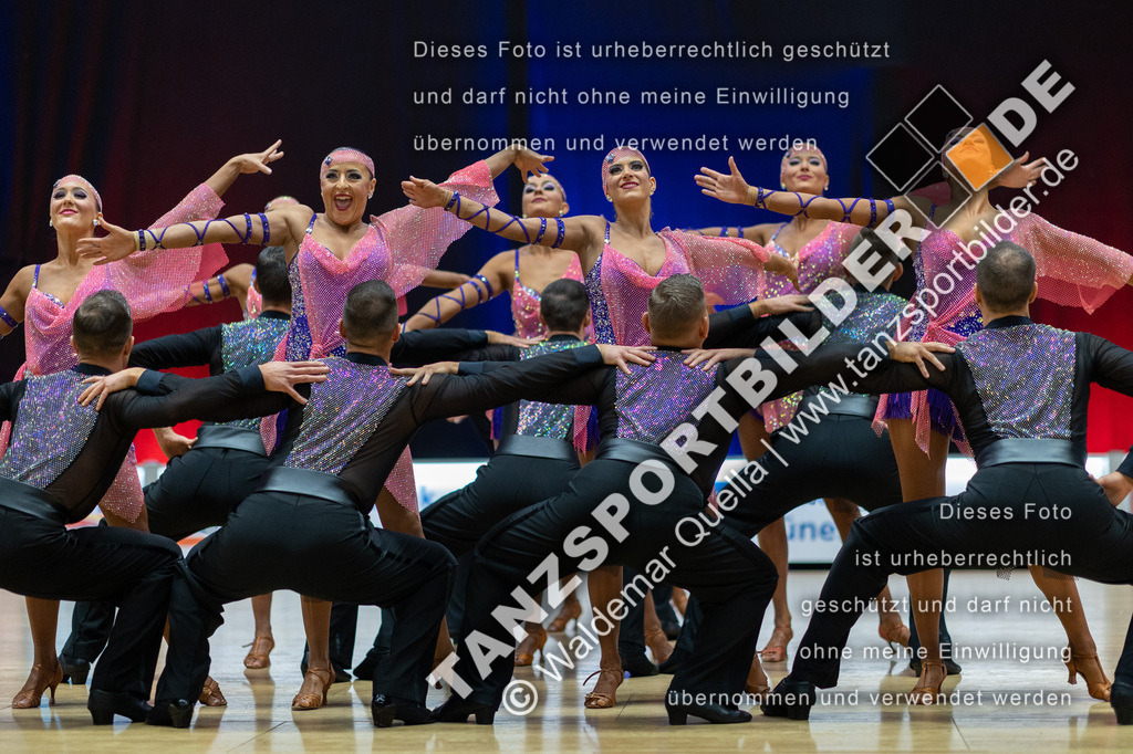 20230114-11688 | Hier finden Sie Tanz Bilder vom Latein und Standard Formationen tanzen. Sportbilder vom Tanzsport. Schöne Fotos und von Weltmeisterschaft, Europameisterschaft, Bundesliga, Regionalliga, Oberliga und Landesliga sowie von GOC Stuttgart, DanceComp, WM Bremen