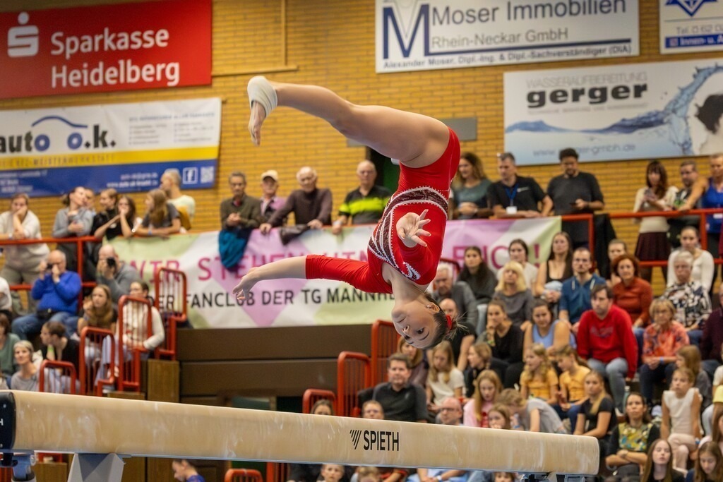 Deutsche Turnliga DTL (Bundesliga) der Frauen, 3. Wettkampftag 2025 in Ketsch***Seda Serbieva (Dresdner SC) am Schwebebalken | Deutsche Turnliga DTL (Bundesliga) der Frauen, 3. Wettkampftag 2025 in Ketsch***Seda Serbieva (Dresdner SC) am Schwebebalken - Realisiert mit Pictrs.com