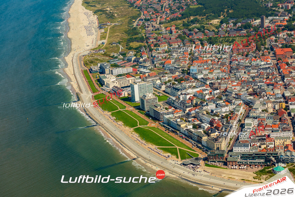 Hotel am Strand Norderney Bild- Das Luftbild wurde 2025 vom UL-Flugzeug heraus erstellt ( keine Drohne bzw. Drohnenaufnahme ) - Hochauflösende Luftaufnahme -Nicht vergleichbar mit Google Maps oder Satelittenbilder- Die Geschenkidee !Mit Lizenz und Bildrechte bestellbar - CC