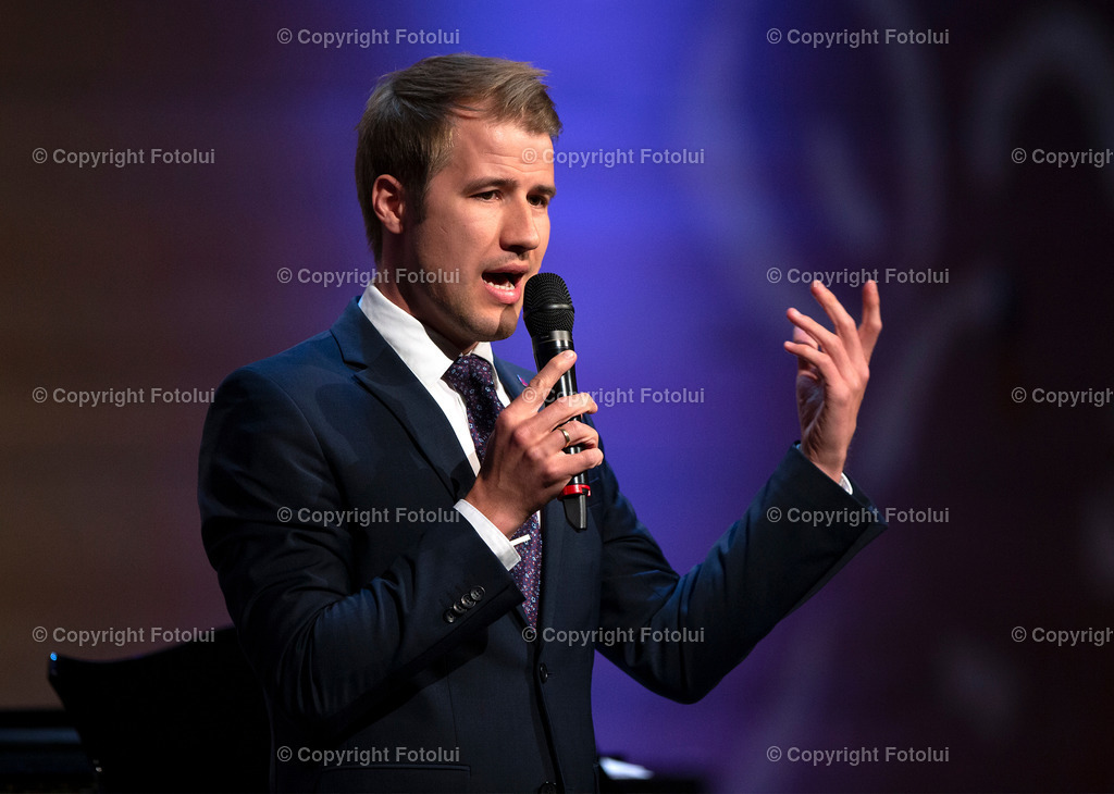 OBERBANKDRBELL_100 | bilder, linz, photo, foto, fussball, sport, fotolui, bundesliga