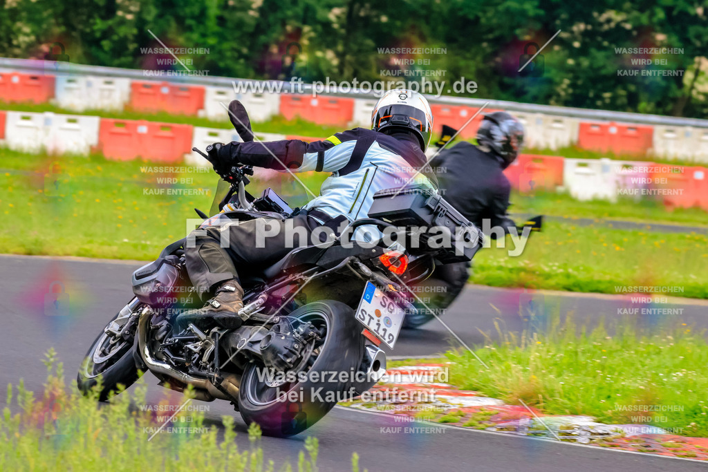 VBK-6725 | Hier findet Ihr Bilder von Touristenfahrten auf der Nürburgring Nordschleife oder von anderen Veranstaltungen die ich besucht habe. Viel Spass beim Durch Schauen 