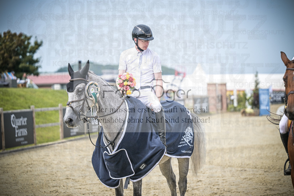 DOS_0036 | Entdecke hochwertige Reitturnierfotos von Foto Oger. Professionell, emotional und authentisch – jetzt Lieblingsmomente im Shop bestellen.Deutschlandweite Turnierfotografie. - Realisiert mit Pictrs.com