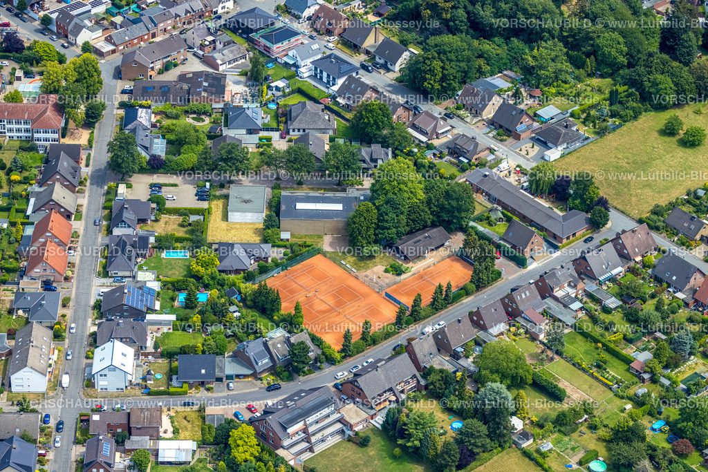 Wesel220703212 | Luftbild, Tennisplätze Tennisclub Wesel Büderich 1970, Turnhalle GGS Büderich, Wesel, Büderich, Niederrhein, Nordrhein-Westfalen, Deutschland