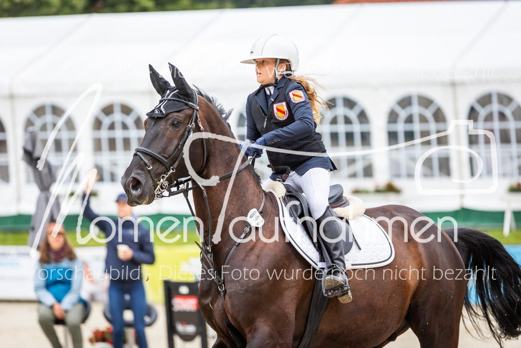 BHO-2PhSpr-M-039 | MomenTaufnahmen Pferdesportfotos