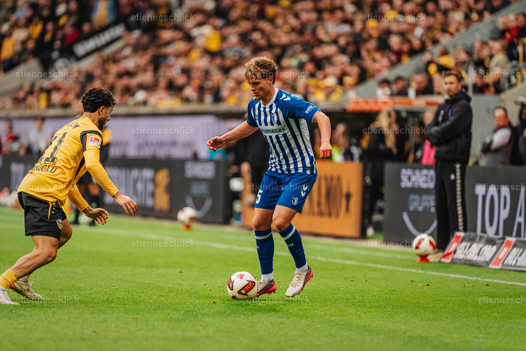 Dresdner SC - Allianz MTV Stuttgart, DEKRA 1. Bundesliga Frauen, Volleyball | Im Bild: Tobias Müller (5, 1. FC Magdeburg)18.10.2026, SG Dynamo Dresden - 1. FC Magdeburg, 2. BUNDESLIGA - 8. SPIELTAG, Fußball, Deutschland, Dresden, Rudolf-Harbig-Stadion