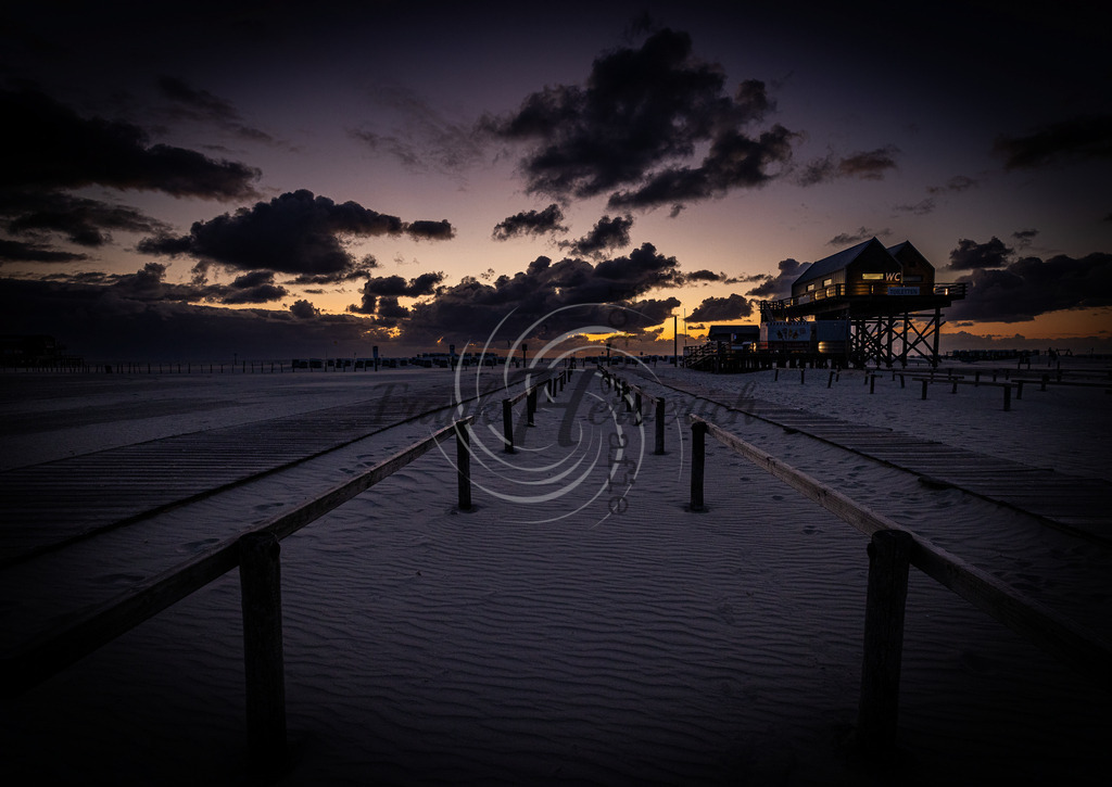 _X0A4220 | Frank Herberich Fotografie, Frank Herberich, Fotografie, Hochzeit, Portrait, St. Peter Ording, Ording, Westerhever, Nordsee, Frank Fotografie, Hardheim,  Odenwald,Walldürn, Band,Eventfotografie - Realisiert mit Pictrs.com