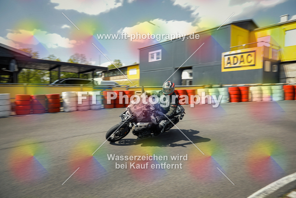 OBK_Mai_Justin_Uwe-11059 | Hier findet Ihr Bilder von Touristenfahrten auf der Nürburgring Nordschleife oder von anderen Veranstaltungen die ich besucht habe. Viel Spass beim Durch Schauen 