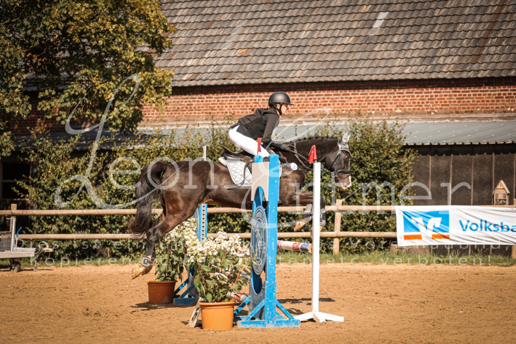 05.SaSpE00260 | Leoni Ertmer Photography - Realisiert mit Pictrs.com