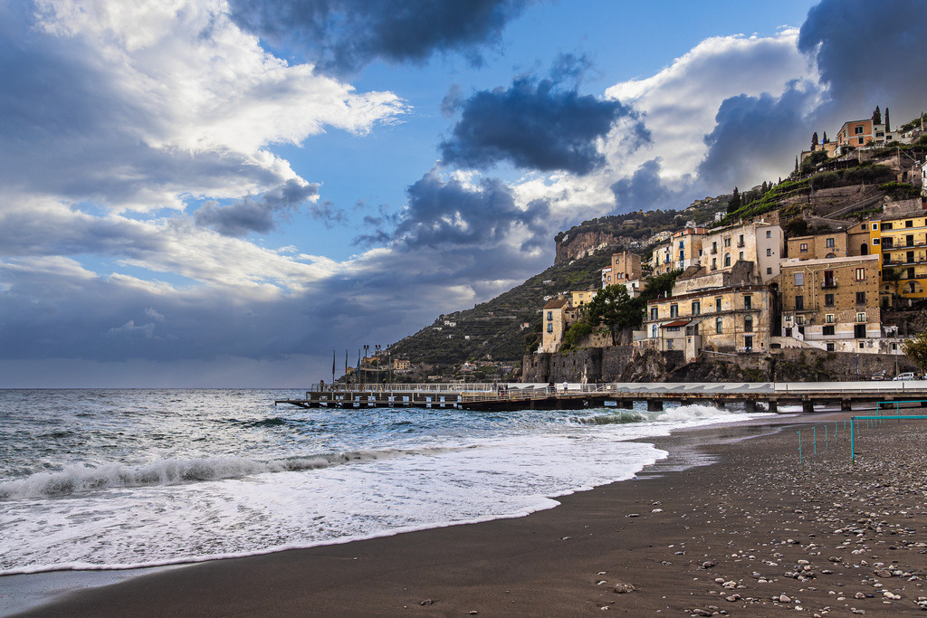 Blick auf Minori an der Amalfiküste in Italien | Blick auf Minori an der Amalfiküste in Italien.