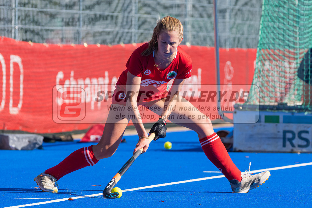 HK_20221009_100744 | 2. Bundesliga Damen Crefelder HTC - Hannover 78 am 9.10.2022 Crefelder HTC, Krefeld , Michler Nele ( Crefelder HTC #77 )