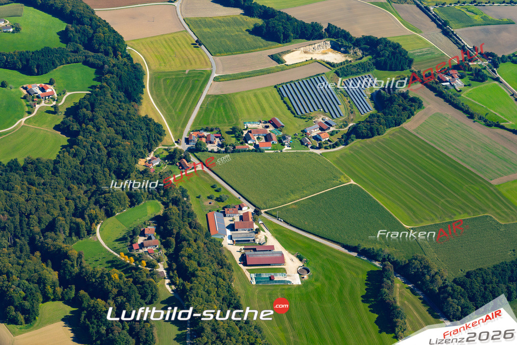 Die Luftaufnahme Westerndorf - Perach wurde 2021 mittels Flugzeug (keine Drohne) erstellt. Hohe Auflösung -für große Poster und Wandbilder geeignet!