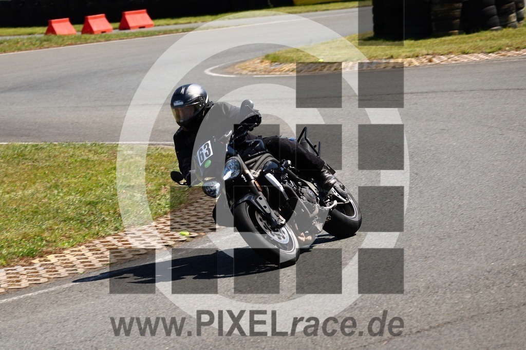 0063-20250510_00860 | Schöne Erinnerungen an spannende Momente - das festzuhalten ist unser Job. PIXELrace.de ist seit 2003 auf den Rennstrecken Europas unterwegs um die Action draußen beim Fahren und die wunderbare Stimmung imm Fahrerlager für euch einzufangen.