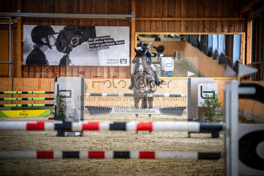 DOS_0796 | Entdecke hochwertige Reitturnierfotos von Foto Oger. Professionell, emotional und authentisch – jetzt Lieblingsmomente im Shop bestellen.Deutschlandweite Turnierfotografie. - Realisiert mit Pictrs.com