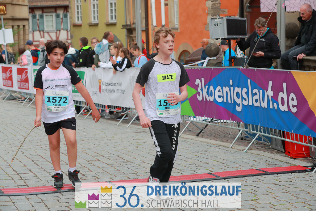 Stadtwerke Schüler und Jugendlauf 1,7km | 3koenigslauf 2022 Stadtwerke Schüler und Jugenlauf 1,7km - Realisiert mit Pictrs.com