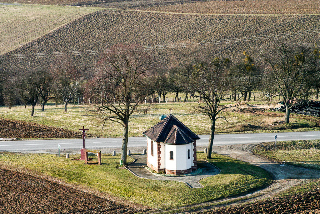 Luftbild: Chapelle Notre Dame des Tilleuls in Soultz-sous-Forêts im Bundesland Bas-Rhin in Frankreich. Foto: IMG_1222.jpg vom 12.03.2006 durch Werner Riehm/FLY-FOTO.de
