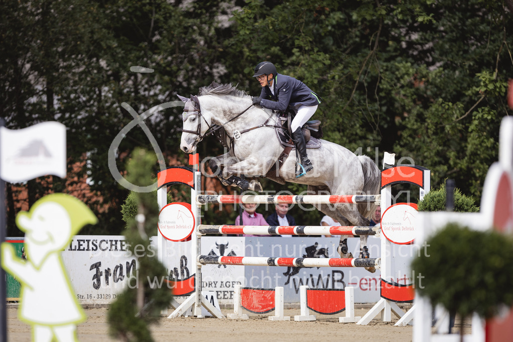 230827_Delbrueck_GrosserPreis-562 | Deine schönsten Turniermomente als professionelle Fotos! Entdecke hochwertige Pferdesport-Fotografie im Online-Shop. Jetzt Fotos finden & bestellen!