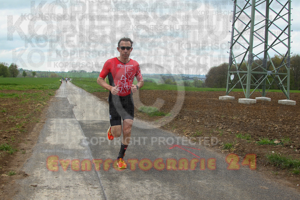250413_1104_EV4_7300 | Sportfotografie im Rhein-Sieg Kreis, Köln, Bonn, NRW, Rheinland Pfalz, Hessen, etc. Unser Tätigkeitsfeld umfasst den Laufsport vom Volkslauf über den Marathon, Duathlon, Triathon bis zum Ultralauf wie Kölnpfad Ultra oder Schindertrail.