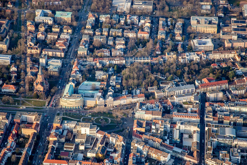 Luftbild: Kaiserplatz und Reinhold-Frank-Straße im Ortsteil Weststadt in Karlsruhe im Bundesland Baden-Württemberg in Deutschland. Foto: IMG_136021.jpg vom 21.02.2023 durch Werner Riehm/FLY-FOTO.de