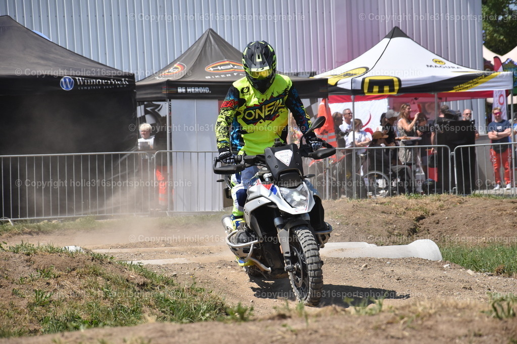 DSC_0319 | Sportfotografie , Motorsport, Motoross, Reitsport, Mointainbike, Enduro,
Landschaft , Outdoor, Eventfotografie, Landschaft, Bilder online bestellen - Realisiert mit Pictrs.com