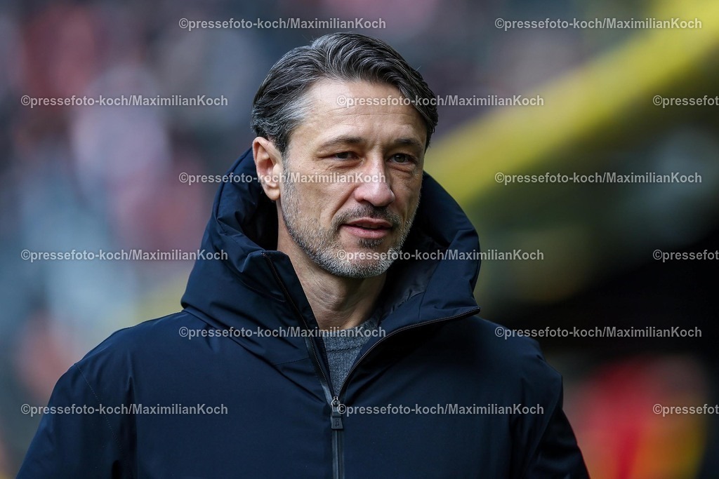 BVB08022502125 | 08.02.2025, Fußball, Borussia Dortmund - VfB Stuttgart, 1. Fußball Bundesliga, 21. Spieltag, Signal Iduna Park, Saison 2024 2025: Trainer Niko Kovac (Cheftrainer BVB) bei seinem Debut als Dortmund-TrainerDFB regulations prohibit any use of photographs as image sequences and or quasi-video.