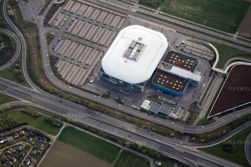 Luftbild: SAP-Arena im Ortsteil Hochstätt in Mannheim im Bundesland Baden-Württemberg in Deutschland. Foto: IMG_076983.jpg vom 12.04.2015 durch Werner Riehm/FLY-FOTO.de