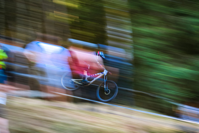 A90I5926-2-2 | Daniel Schäfer FotografieDie Schönsten Erinnerungen verblassen mit der Zeit. Doch Fotos helfen uns diese Erinnerungen, die Emotionen und den besonderen Moment ein Stück weit zurück zu holen.